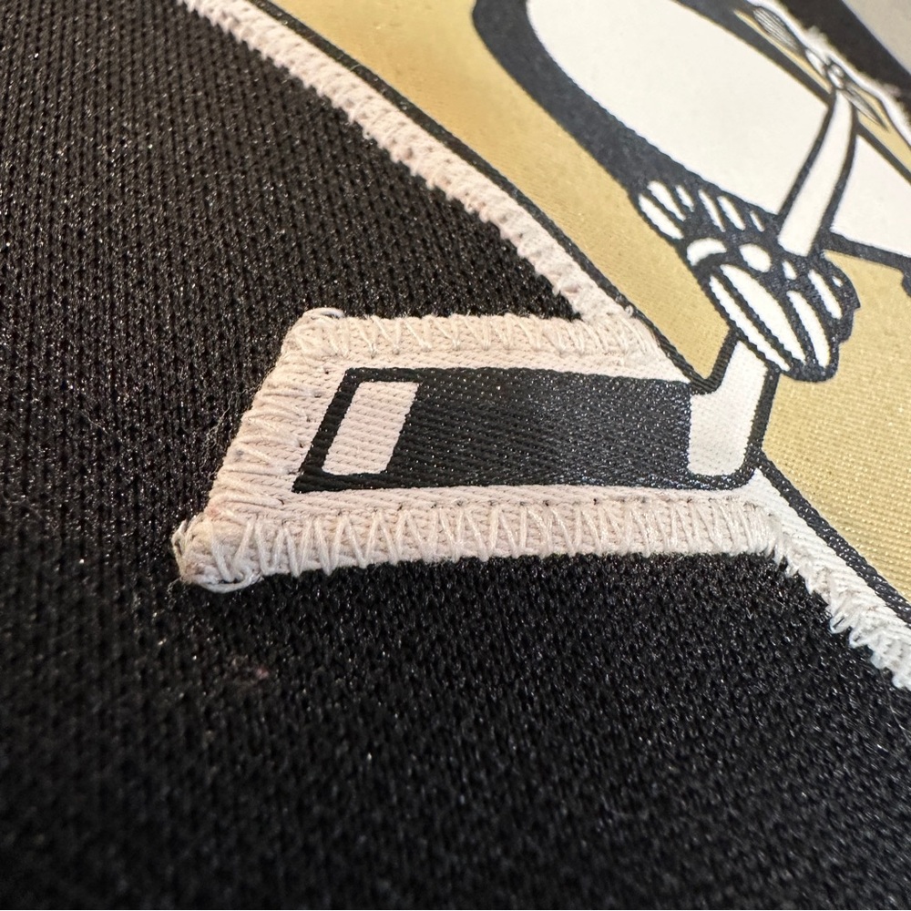 Pittsburgh Penguins NHL Majestic Baseball Style Jersey XL Made USA Black Gold - Picture 3 of 10